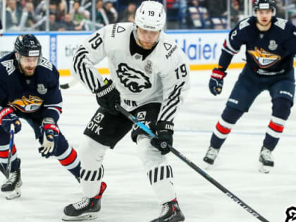 Южноуральские хоккейные клубы выйдут на лед уже в конце лета