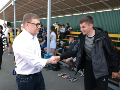 Губернатор Челябинской области Алексей Текслер осмотрел объекты социальной инфраструктуры Октябрьского района