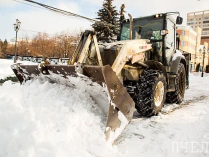Из-за снегопада и надвигающихся морозов дорожные подрядчики перешли на особый режим работы