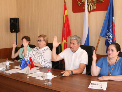 Единороссы обсудили итоги и наметили планы