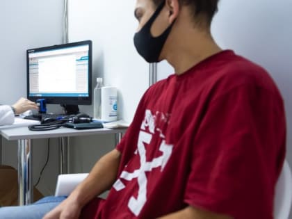 Челябинцев приглашают на вакцинацию от COVID-19