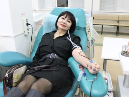  Южноуральцы сдали 190 литров крови