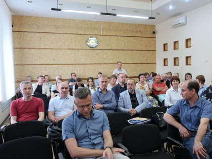 Выстроить диалог между властью и бизнесом