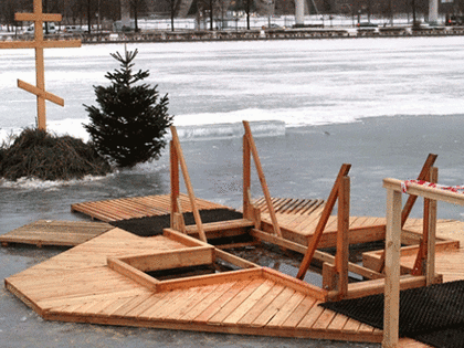 Специалисты дали советы жителям Челябинской области перед Крещением