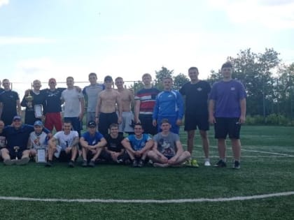 Красногорские футболисты разыграли кубок традиционного турнира «На районе»