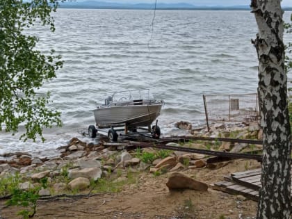 Пара из Кургана едва не утонула на Увильдах