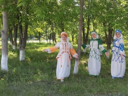 III областной фестиваль-конкурс традиционной одежды народов, населяющих Россию, «В гостях у народного костюма»