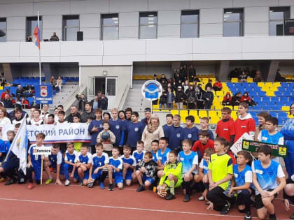 На стадионе «Локомотив» состоялся футбольный турнир на Кубок Уполномоченного по правам ребенка Челябинской области