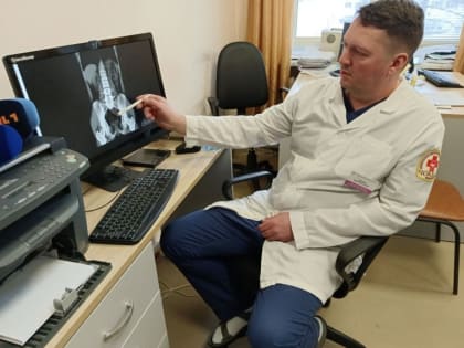 Южноуральские урологи удалили пациенту огромный камень из почки