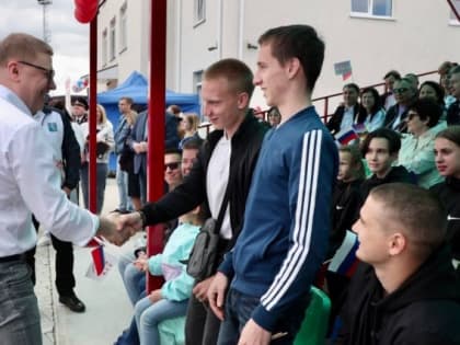 Под Челябинском в День России открыли новый стадион