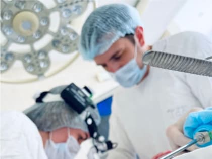 Будет служить вам 100 лет! Доктор из Тольятти проводит имплантацию зубов с пожизненной гарантией