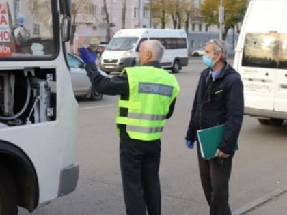 Жители Челябинска назвали «беспределом» отказ маршрутчиков сажать пассажиров