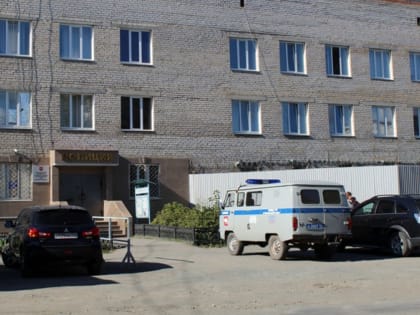 У жителя Зауральского неизвестные похитили сотовый телефон