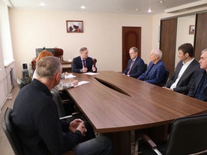 Члены политсовета Советского местного отделения Партии вошли в попечительский совет УралГУФК