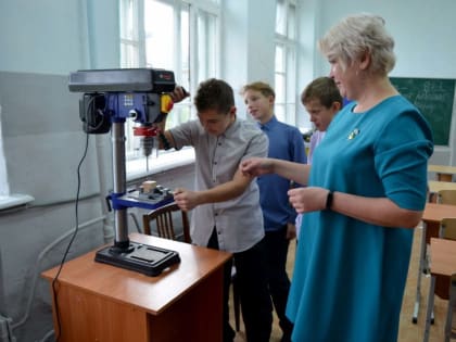 Кусинские школьники изучают основы токарного дела