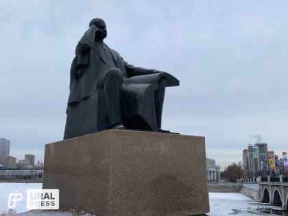 Компенсации для волонтеров и статус педагога для тренеров: какие законы вступают в силу в январе