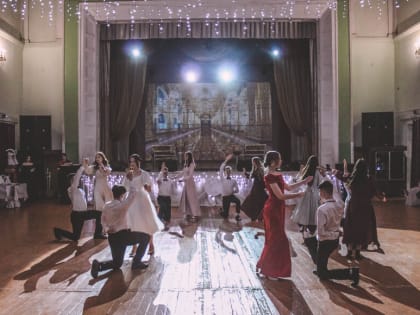 В Симе в очередной раз закружился вихрь вальса: Сретенский бал главы города Сим 2025 