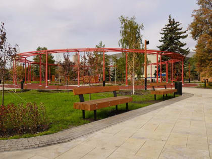 Региональный координатор партийного проекта «Городская среда», глава Советского района Владислав Макаров посетил объекты благоустройства города Челябинска