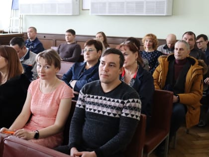 Глава Тракторозаводского района Юрий Кузнецов встретился с коллективом ООО «ЧТЗ-УРАЛТРАК»