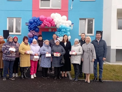 Карабашцам вручили ключи от новых квартир