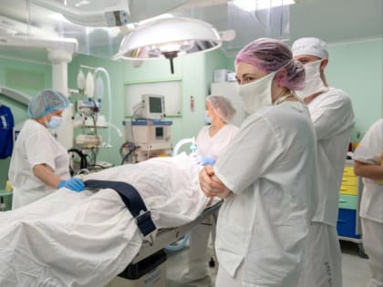 Челябинские хирурги изобрели новый вид операции, чтобы помочь подростку с врождённой болезнью