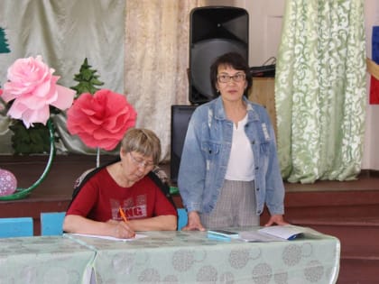 Аргаяшский район: Реконструкцию парка им. Горького обсудили на первичке в д. Бажикаева