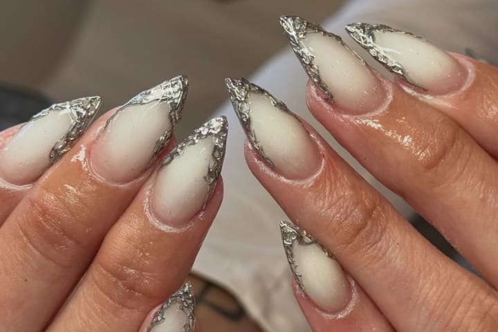 Nail design thumbnail for Instagram post DYtlRxflZ2W