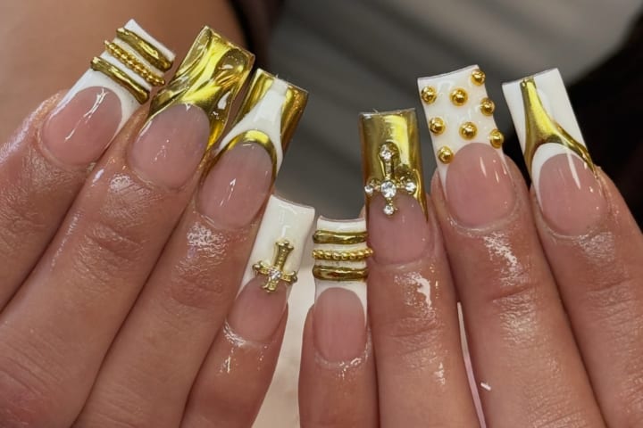 Nail design thumbnail for Instagram post DY0HwuFkv9S