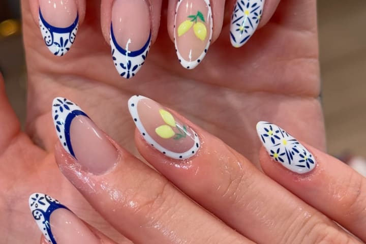 Nail design thumbnail for Instagram post DZ_o72XFPTY