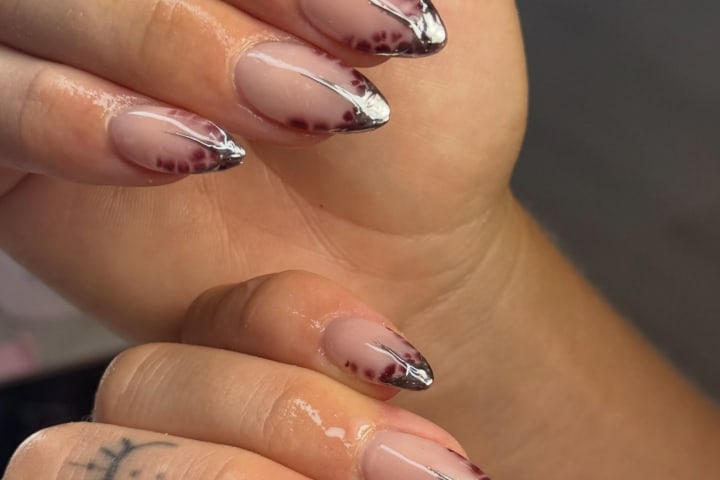 Nail design thumbnail for Instagram post DchMFl_Ejfx