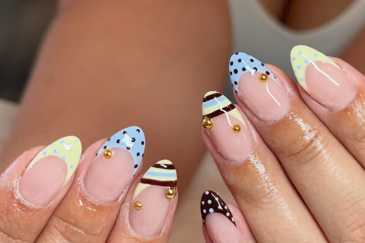 Nail design thumbnail for Instagram post DZBae7DjzGu