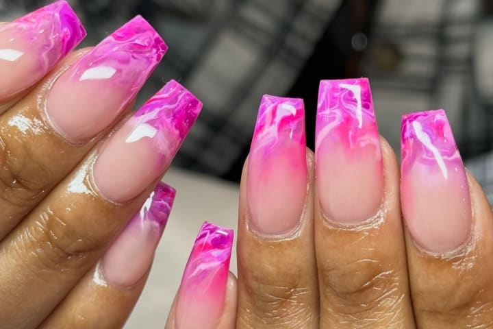 Nail design thumbnail for Instagram post DZQSBR8D4dN