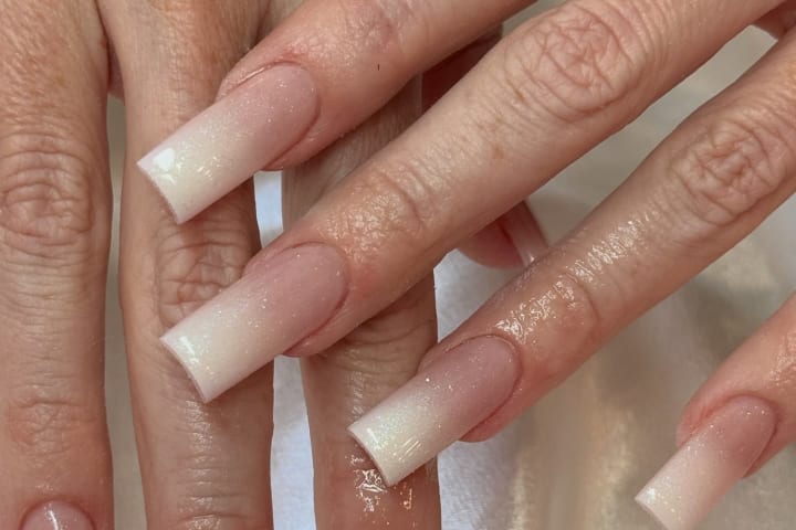 Nail design thumbnail for Instagram post DVuljvmlP36