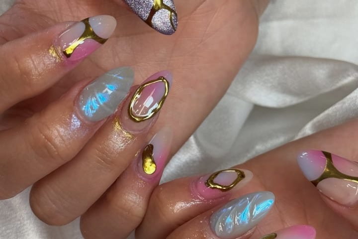 Nail design thumbnail for Instagram post DWxCDYUj_D8
