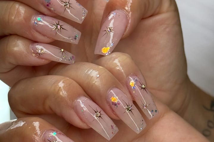 Nail design thumbnail for Instagram post DaOv5vJmdNR