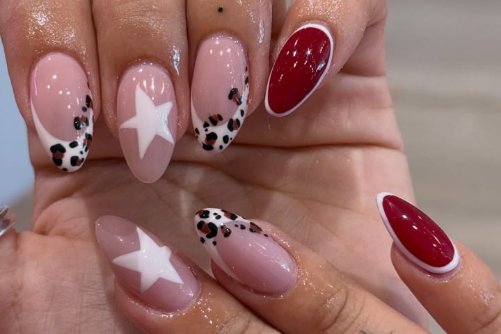 Nail design thumbnail for Instagram post DXdAwzhDzld