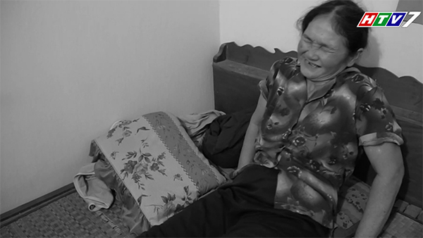 Cô Sương đau đớn vì thoái hóa đốt sống