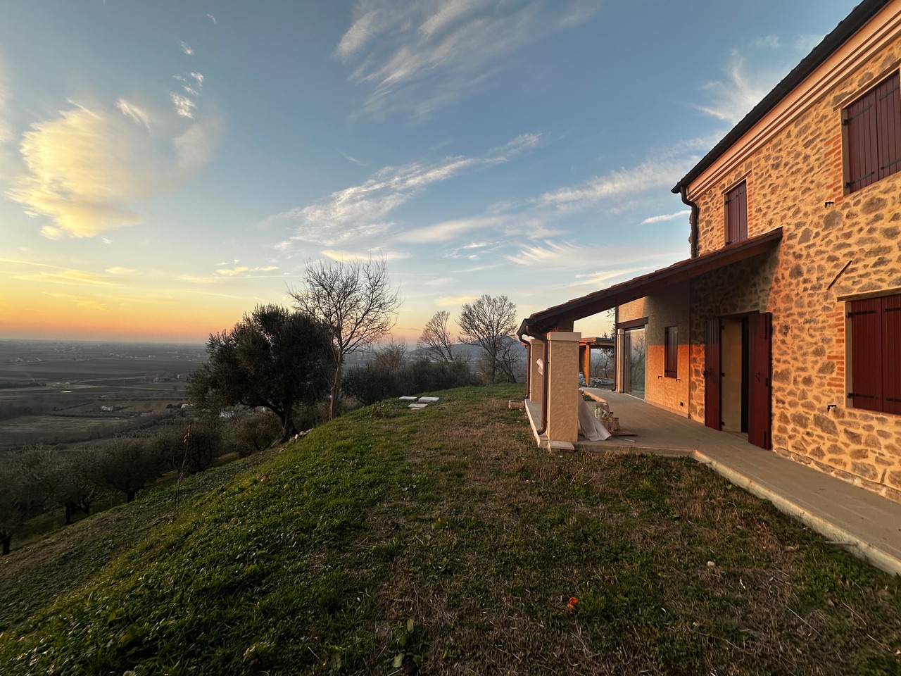 Renoviertes Rustico mit Panoramablick in den Euganeischen Hügeln