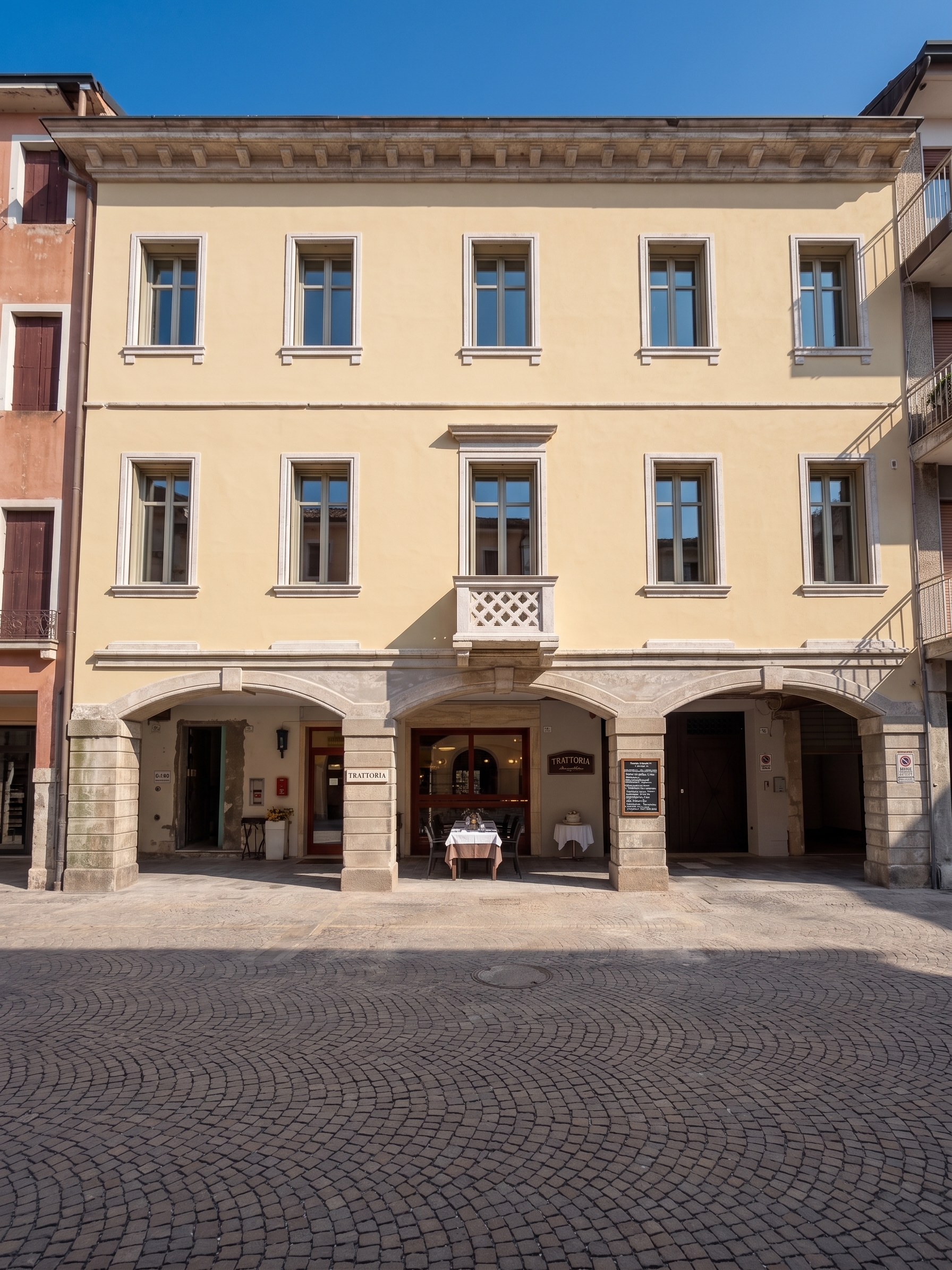 Este, Historic Centre — Newly Built Apartment