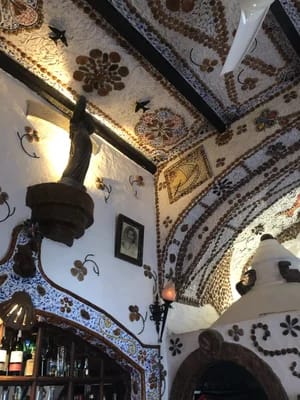 Shell-decorated bar