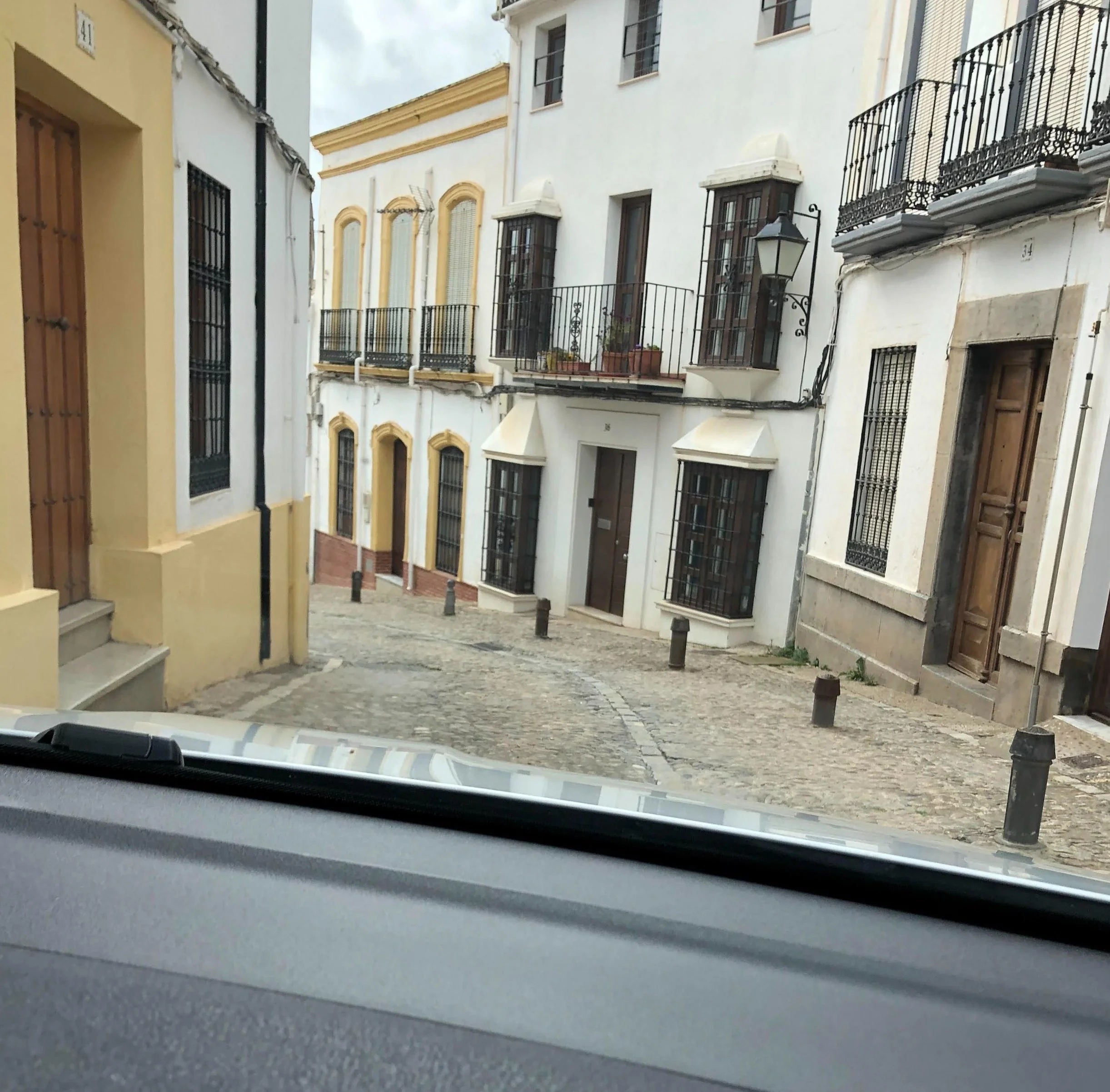 Narrow streets to our apartment