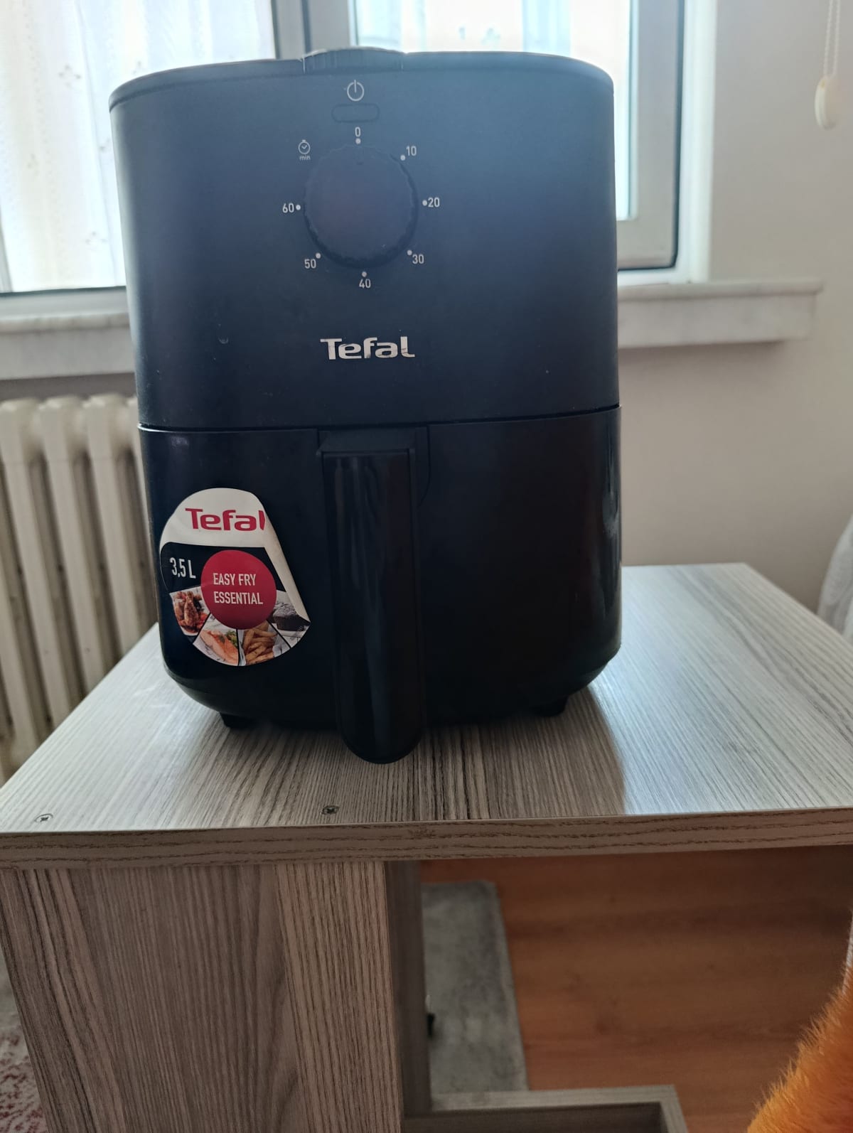 Easy Fry 3.5 L temizledim ama biraz yağ lekeleri kaldı 