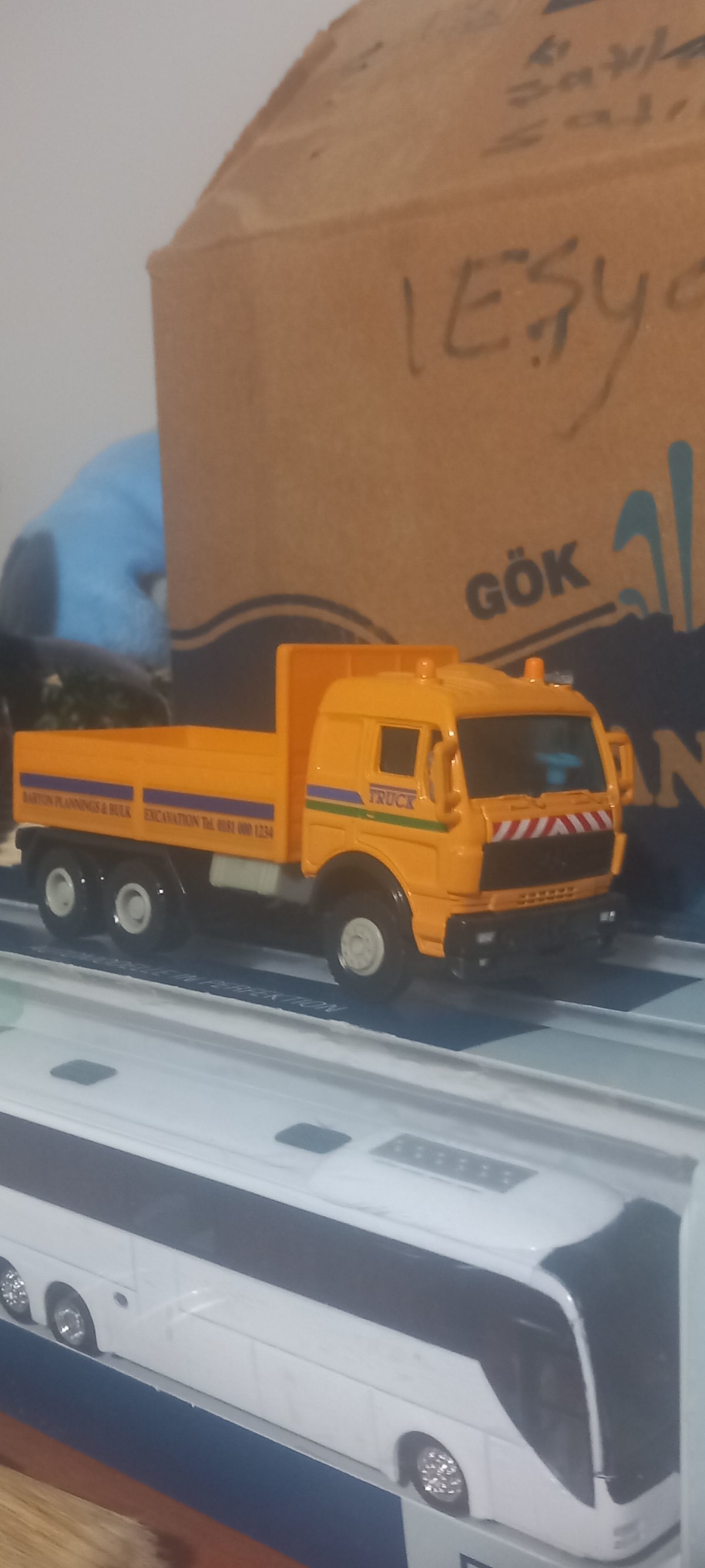 WELLY MERCEDES BENZ KAMYON