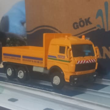 WELLY MERCEDES BENZ KAMYON - İkinci El Ürün - Jextle
