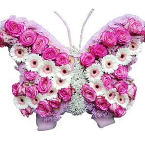 Schmetterling mit rosa Rosen und Blumen der Saison