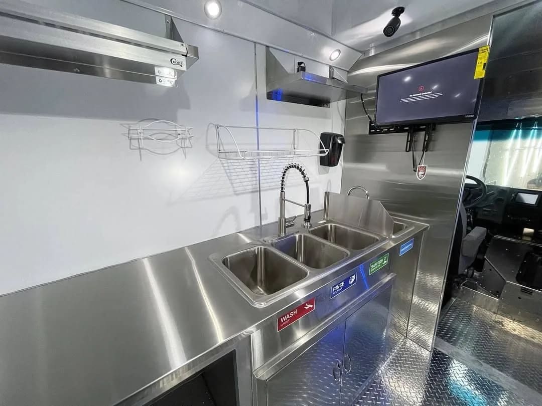 Food truck for sale 