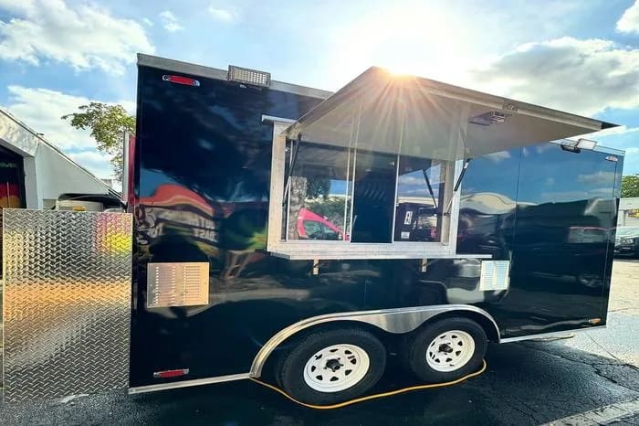 Food trailer 