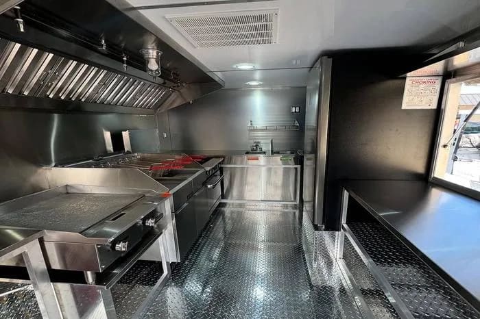 Food trailer 