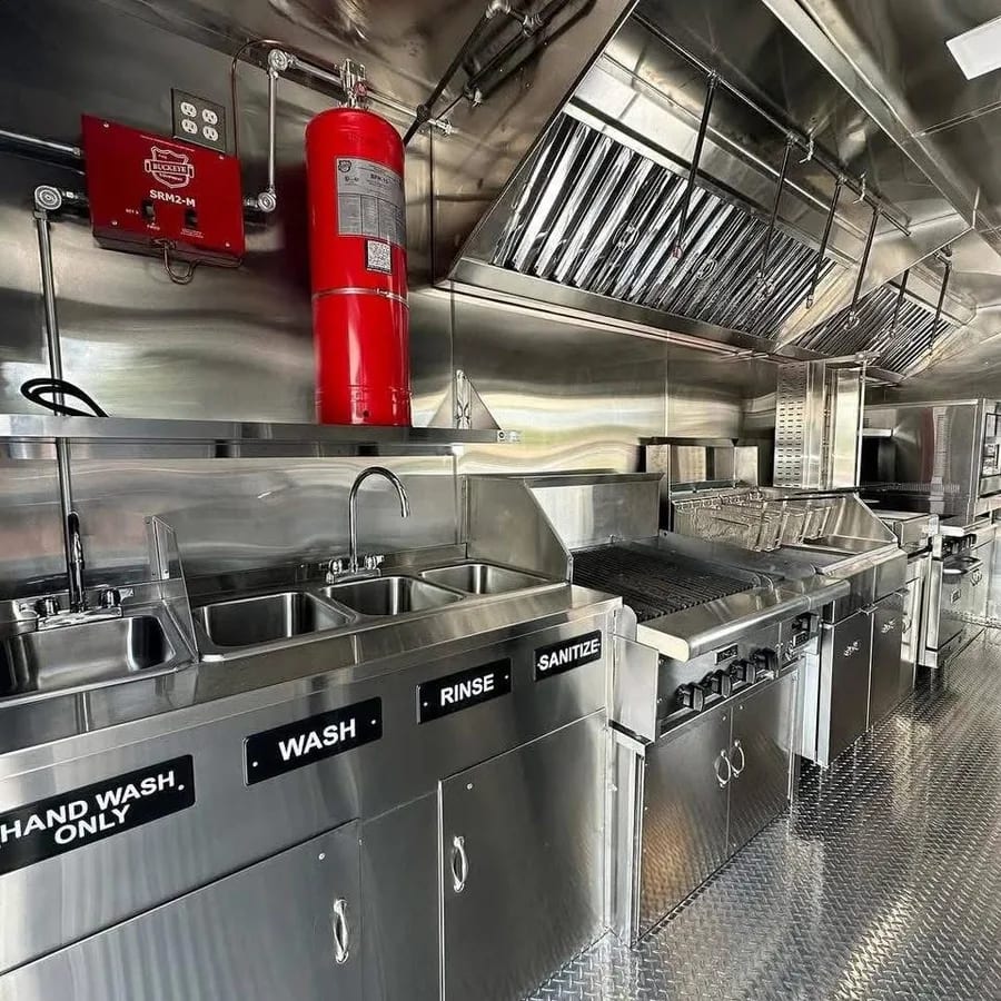 Food trailer 