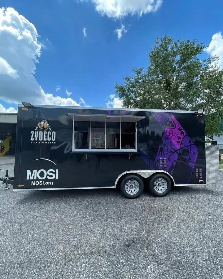 Food trailer 